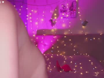 webcam girl aveksmr capture image #1113850