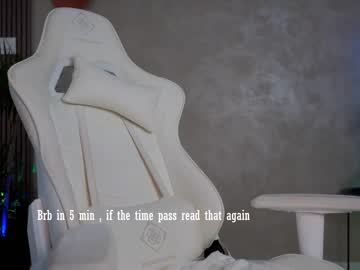 webcam girl xoxo_emma capture image #3195134