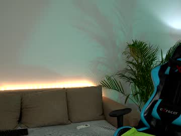 webcam girl naughtyrider69 capture image #2792583