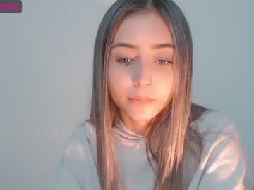 webcam girl gummy_bear7 capture image #1935797
