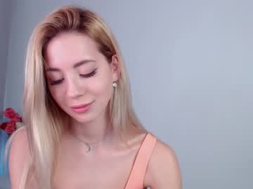 webcam girl emmi_rosee capture image #1559499