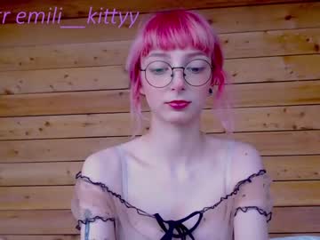 webcam girl lit1le_kitty_ capture image #2958482