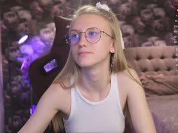 webcam girl angeellina capture image #2684582