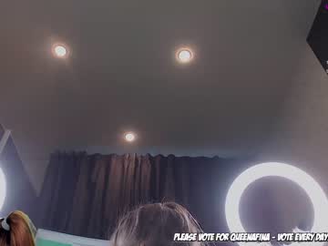 webcam girl queenafina capture image #3371588