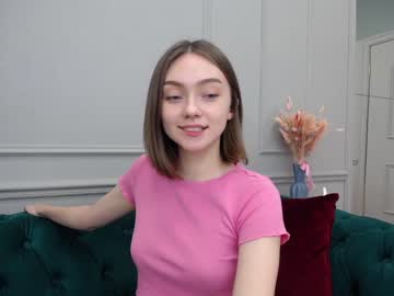webcam girl adelewilson__ capture image #612387