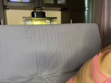 webcam girl l_0l capture image #2631394