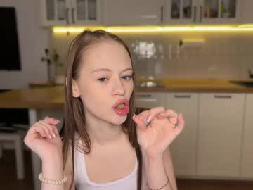 webcam girl tweety_sweetie capture image #5589170