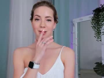 webcam girl emmi_rosee capture image #1973799