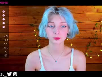 webcam girl lit1le_kitty_ capture image #3910041