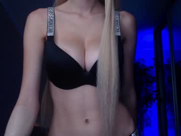 webcam girl shy_hott1e capture image #486350