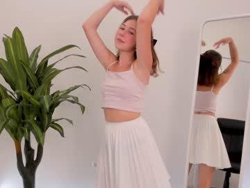 webcam girl lottie_shine capture image #3658396