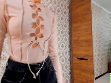 webcam girl amandamedrano capture image #4316800