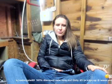 webcam girl eatmypie69 capture image #1606584