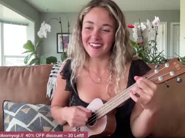 webcam girl bloomyogi capture image #3382772