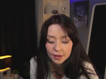 webcam girl ella_knockers_xl capture image #4479042