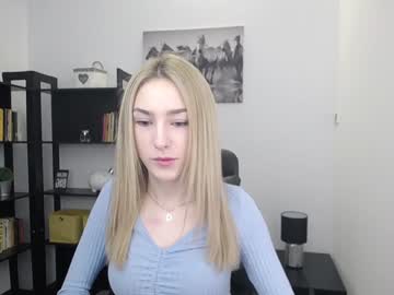 webcam girl little_e_mily capture image #1887761