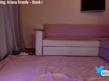 webcam girl hollyextra capture image #4020988