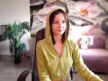 webcam girl jennycutey capture image #4876965