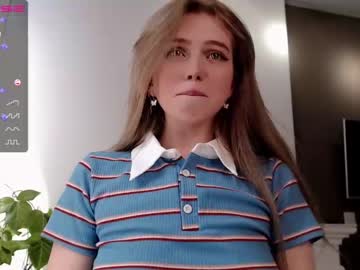 webcam girl small_blondee capture image #2650677