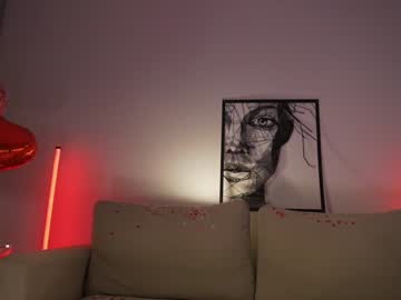 webcam girl lucie_beltran capture image #5202703
