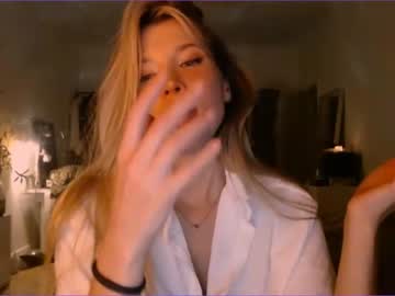 webcam girl bitter_moon capture image #4695260