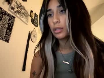 webcam girl skyyefox capture image #5486077