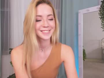 webcam girl emmi_rosee capture image #1666394