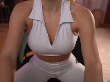 webcam girl chillwithkira capture image #4906842