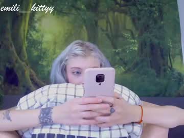 webcam girl lit1le_kitty_ capture image #3303051