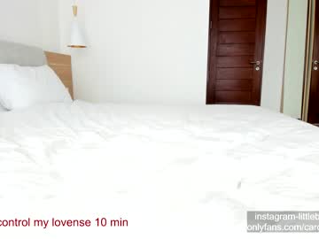 webcam girl carolinaherera capture image #3050833