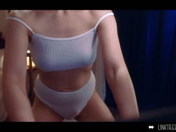 webcam girl cinnabelle capture image #1888098
