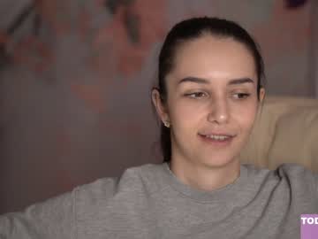 webcam girl oooops__ capture image #5026032