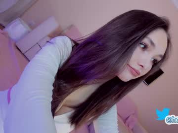 webcam girl hollyextra capture image #4107046