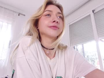 webcam girl mynameisnikki capture image #4211190