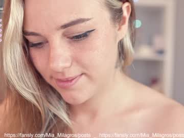 webcam girl mia_milagros capture image #3385872