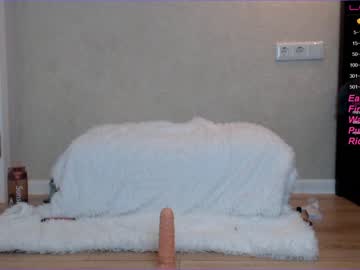 webcam girl loonyko capture image #1250730
