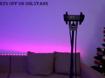webcam girl naughtyrider69 capture image #1123452