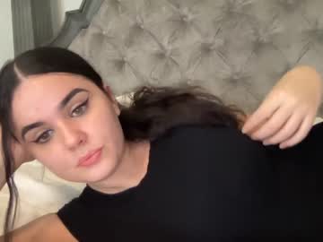 webcam girl gia_is_horny capture image #3854478