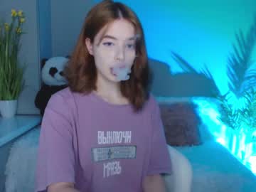 webcam girl liitle_flower capture image #3001036