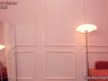 webcam girl lottie_shine capture image #4988497