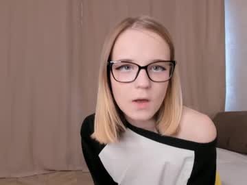 webcam girl vikinikie capture image #5462503
