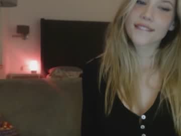 webcam girl bitter_moon capture image #4454513