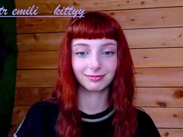 webcam girl lit1le_kitty_ capture image #2382056
