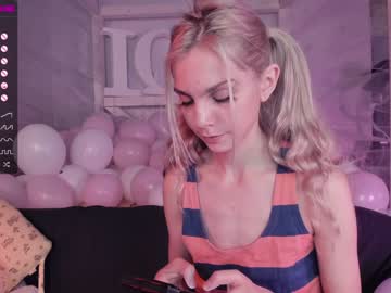 webcam girl careful_i_bite capture image #758635