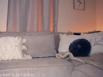 webcam girl x_lily_x capture image #2818781