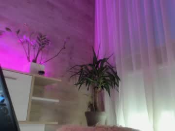 webcam girl meryfoxxx capture image #4785404