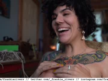 webcam girl _frankie_rivers capture image #3653050