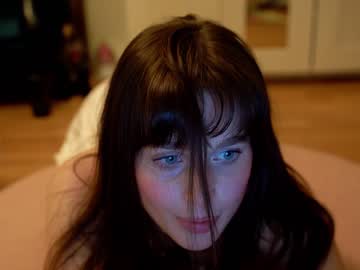 webcam girl ellaa91 capture image #1954642