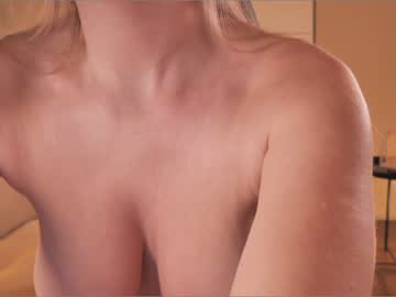 webcam girl saltedhoney capture image #4970022