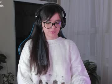 webcam girl aavee capture image #4352793